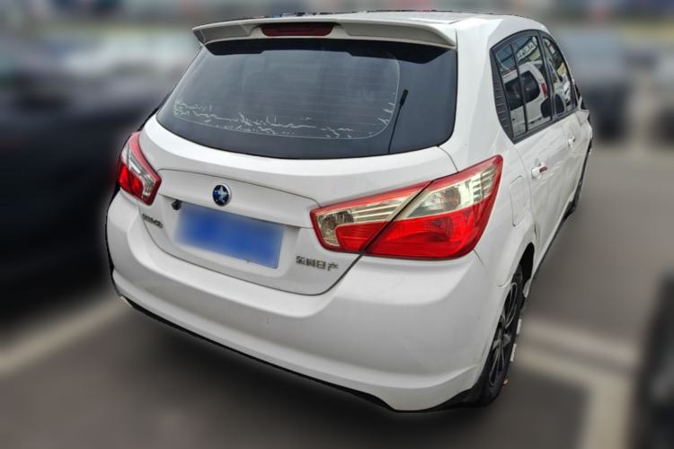 Used Venucia R50 2015 1.6L Automatic Fashion Edition Rear Right 45 Deg