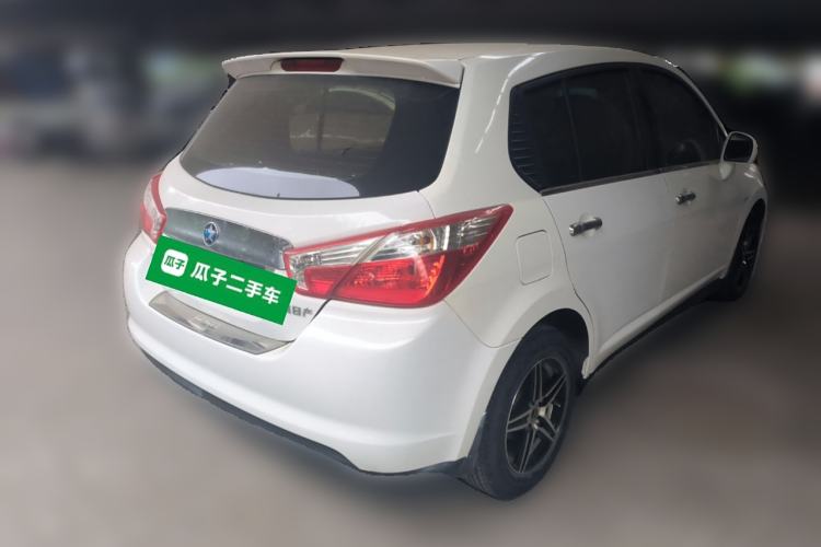 Used Venucia R50 2015 1.6L Manual Fashion Edition Rear Right 45 Deg