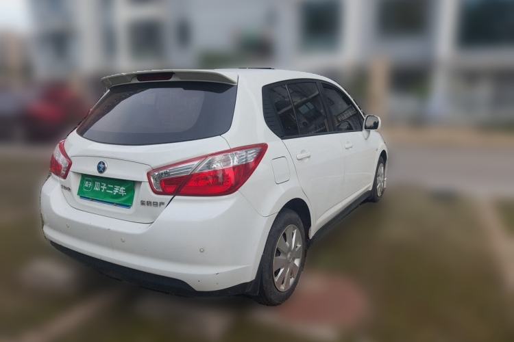 Used Venucia R50 2015 1.6L Manual Fashion Edition Rear Right 45 Deg