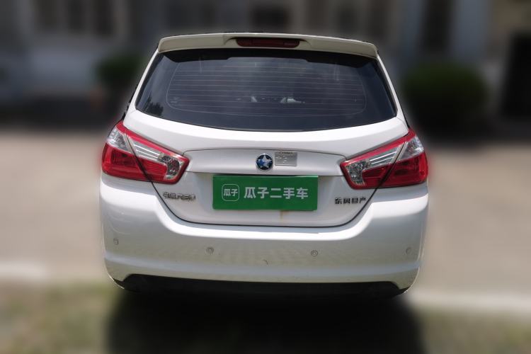 Used Venucia R50 2015 1.6L Manual Fashion Edition Rear