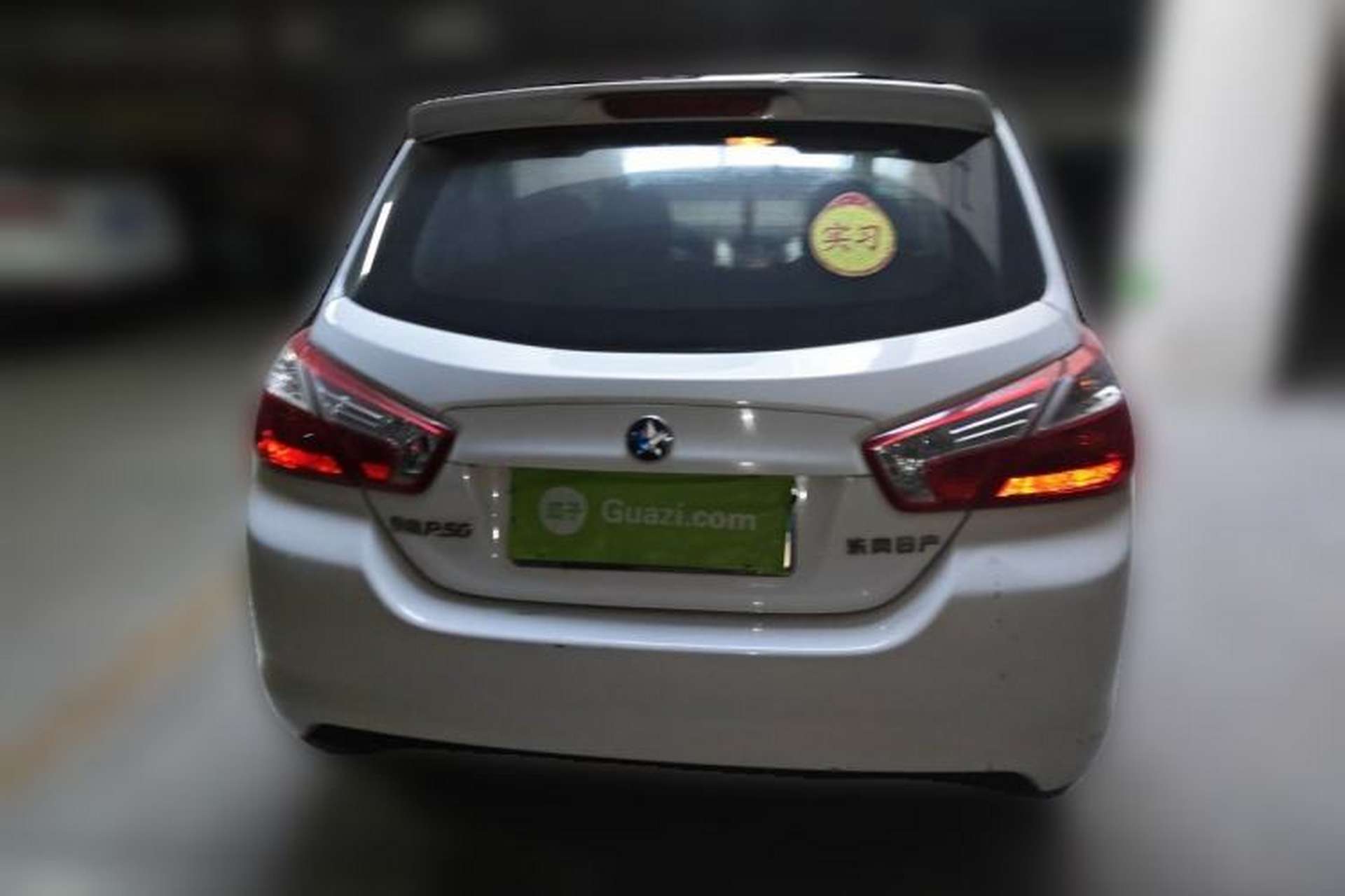 Used Venucia R50 2015 1.6L Manual Fashion Edition Rear