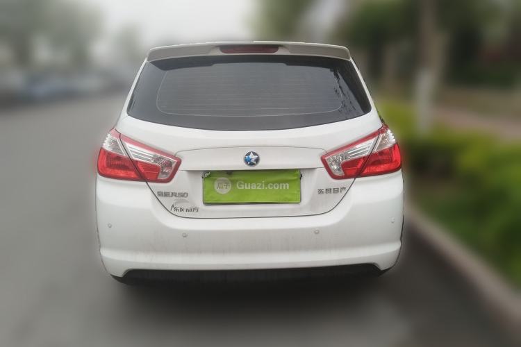 Used Venucia R50 2015 1.6L Automatic Fashion Edition Rear
