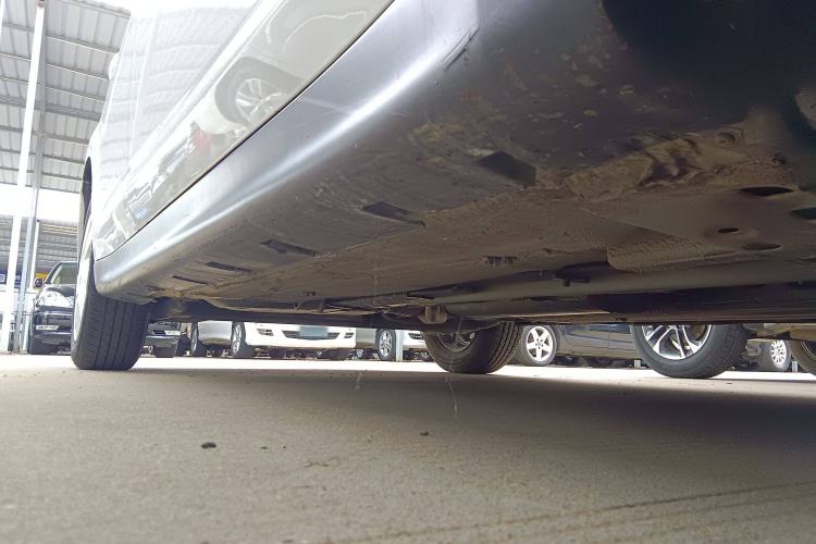Used Venucia R50 2015 1.6L Manual Fashion Edition Right Side Sill