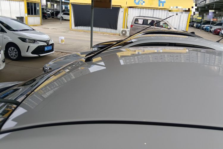 Used Venucia R50 2015 1.6L Manual Fashion Edition Roof