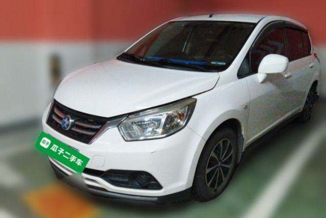 Used Venucia R50 2015 1.6L Automatic Fashion Edition