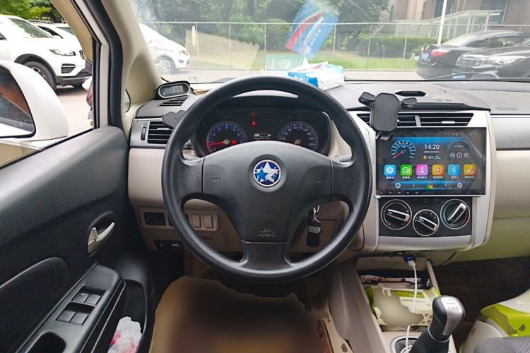Used Venucia R50 2015 1.6L Manual Fashion Edition Steering Wheel