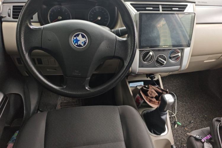 Used Venucia R50 2015 1.6L Manual Fashion Edition Steering Wheel