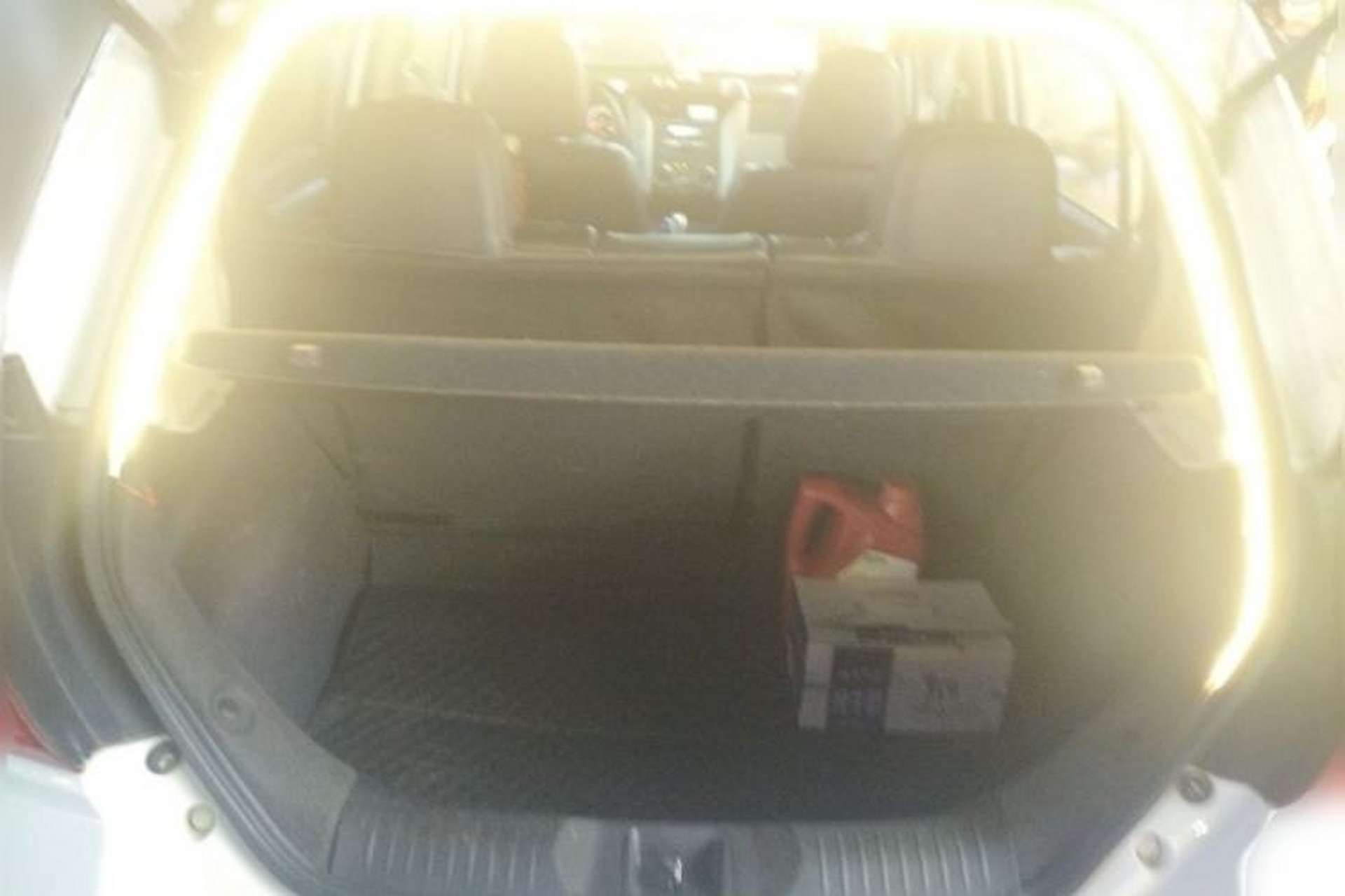 Used Venucia R50 2015 1.6L Automatic Fashion Edition Trunk