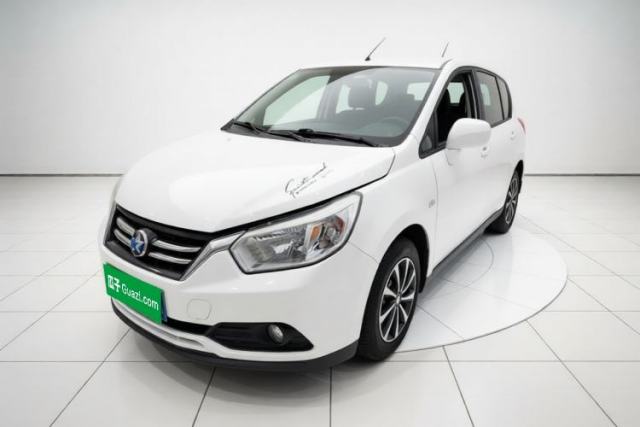 Venucia R50 2015 1.6L Manual Fashion Edition usado