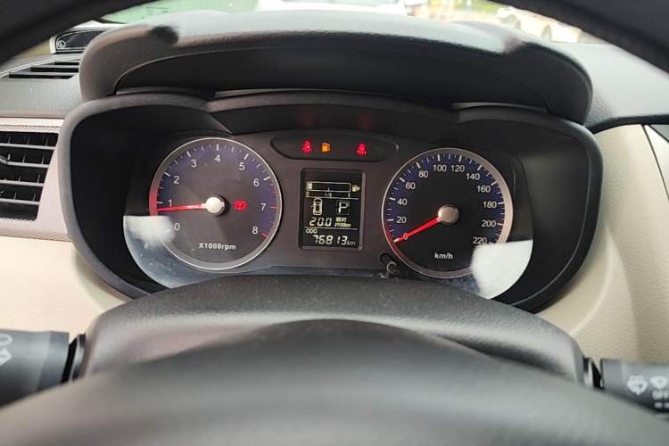 Used Venucia R50 2016 1.6L Automatic Elite Edition Instrument Cluster