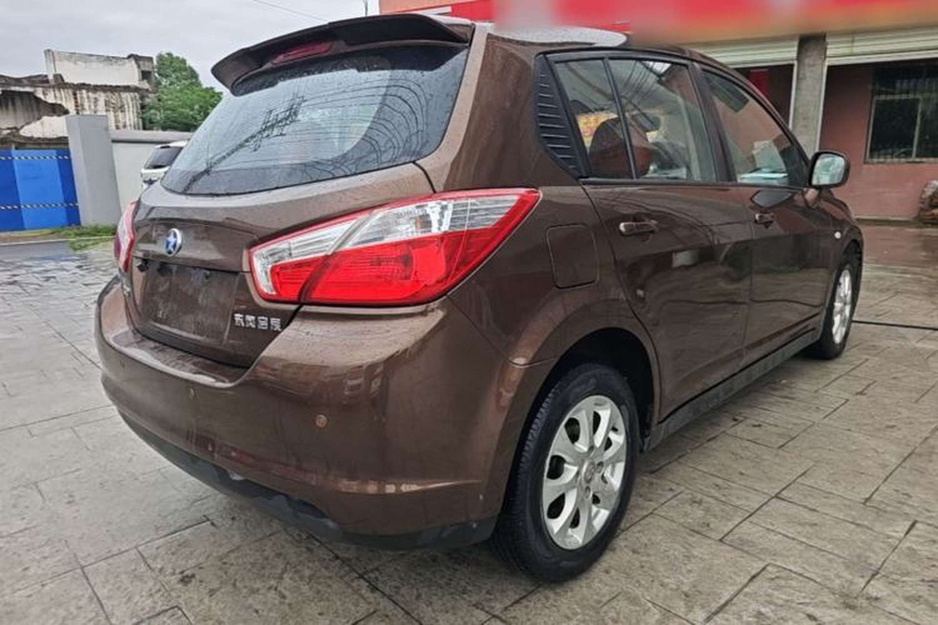 Used Venucia R50 2016 1.6L Automatic Elite Edition Rear Right 45 Deg