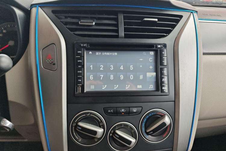 Used Venucia R50 2016 1.6L Automatic Elite Edition Audio And AC Panel