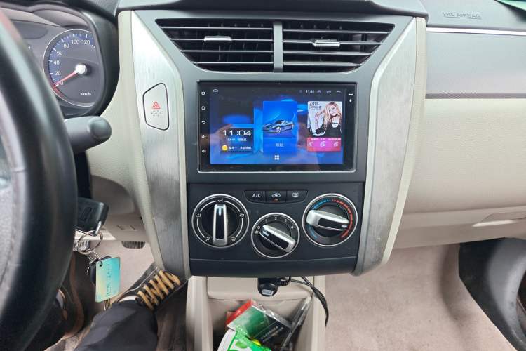Used Venucia R50 2016 1.6L Manual Elite Edition Audio And AC Panel