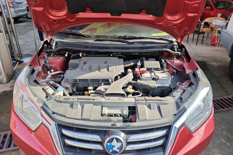 Used Venucia R50 2016 1.6L Automatic Elite Edition Engine Bay