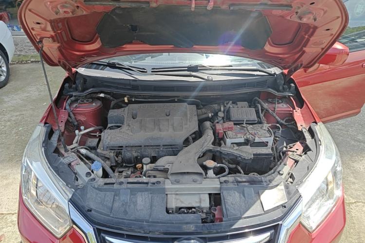 Used Venucia R50 2016 1.6L Automatic Elite Edition Engine Bay