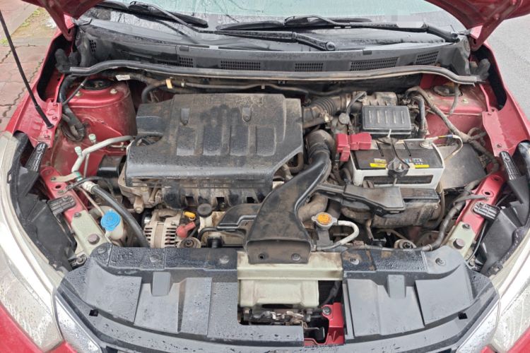Used Venucia R50 2016 1.6L Manual Elite Edition Engine Bay