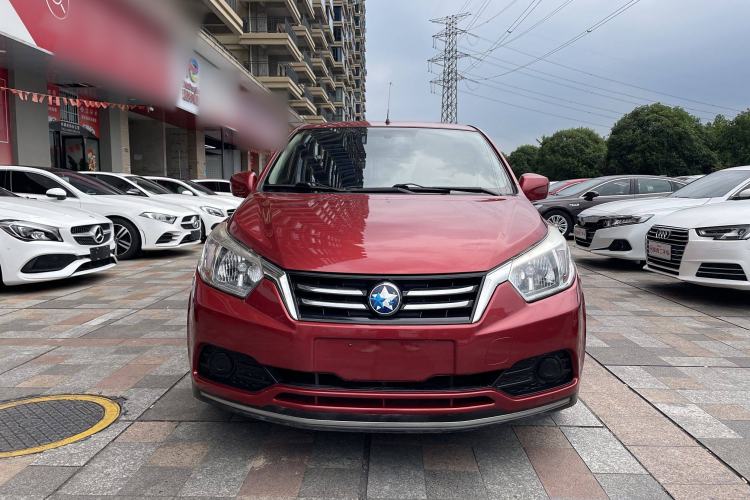 Used Venucia R50 2016 1.6L Automatic Elite Edition Exterior 1