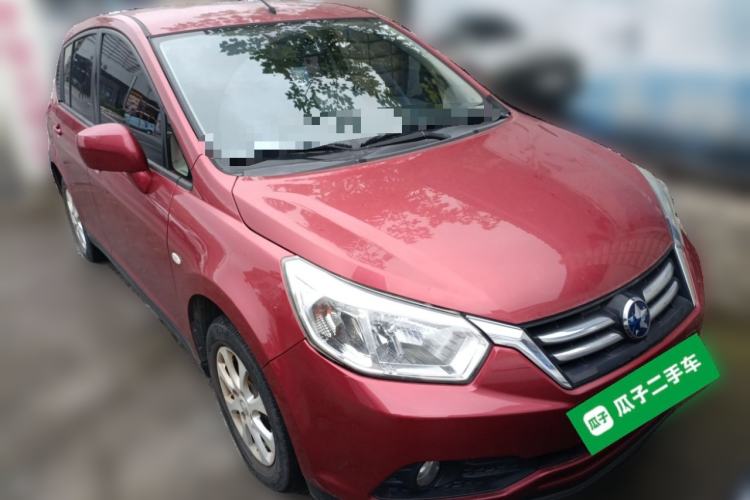 Used Venucia R50 2016 1.6L Manual Elite Edition Exterior 2