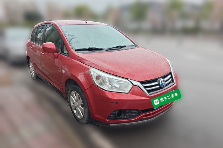 Used Venucia R50 2016 1.6L Manual Elite Edition Front Right 45 Deg