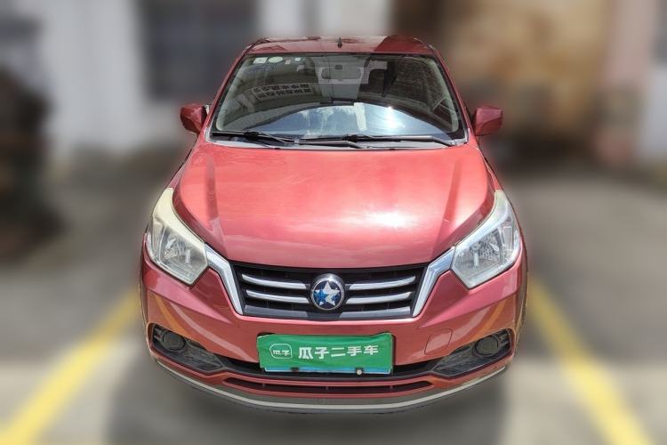 Used Venucia R50 2016 1.6L Automatic Elite Edition Front