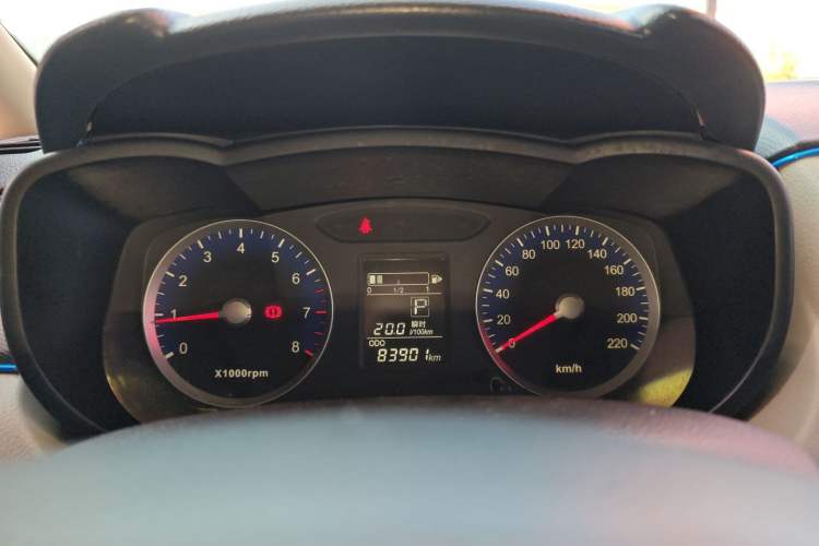 Used Venucia R50 2016 1.6L Automatic Elite Edition Instrument Cluster