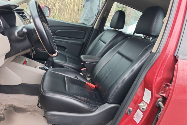 Used Venucia R50 2016 1.6L Manual Elite Edition Left Front Seat