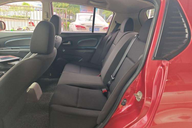 Used Venucia R50 2016 1.6L Automatic Elite Edition Left Rear Seat