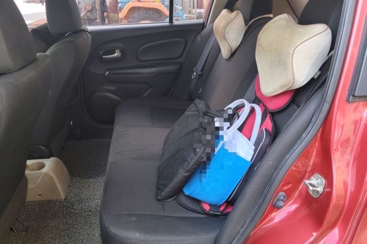 Used Venucia R50 2016 1.6L Automatic Elite Edition Left Rear Seat