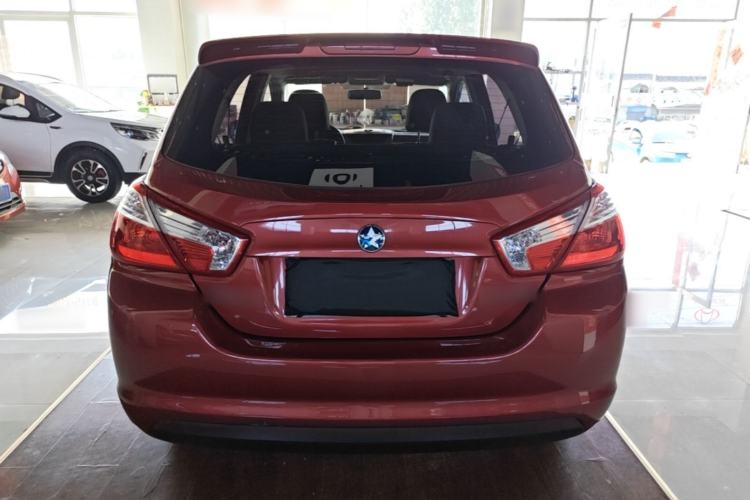 Used Venucia R50 2016 1.6L Automatic Elite Edition Rear
