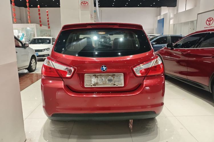 Used Venucia R50 2016 1.6L Manual Elite Edition Rear