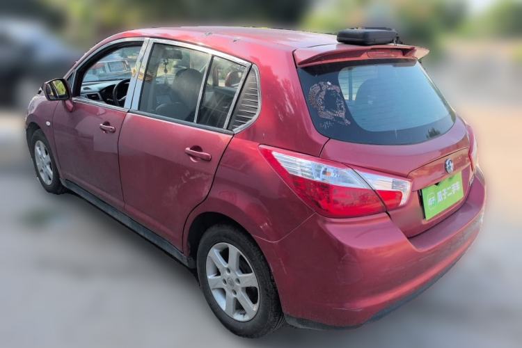 Used Venucia R50 2016 1.6L Manual Elite Edition Rear Left 45 Deg