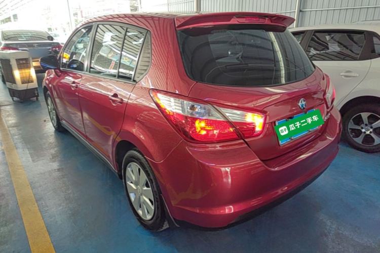 Used Venucia R50 2016 1.6L Automatic Elite Edition Rear Left 45 Deg