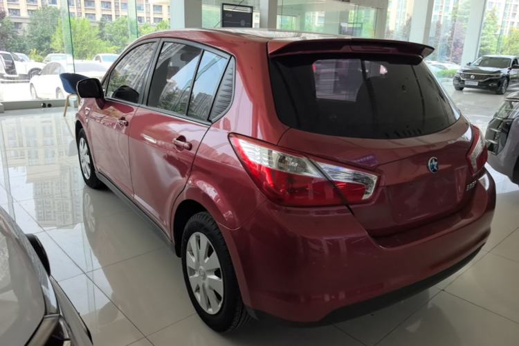 Used Venucia R50 2016 1.6L Automatic Elite Edition Rear Left 45 Deg
