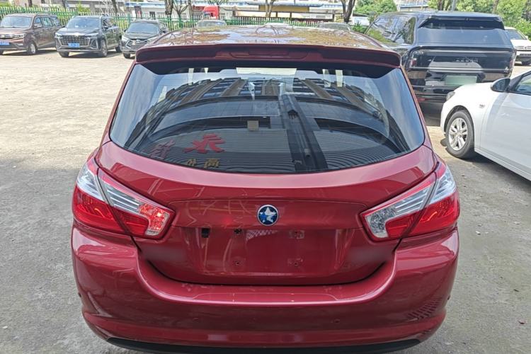 Used Venucia R50 2016 1.6L Automatic Elite Edition Rear