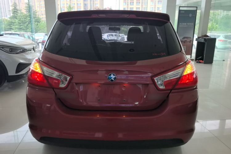 Used Venucia R50 2016 1.6L Automatic Elite Edition Rear