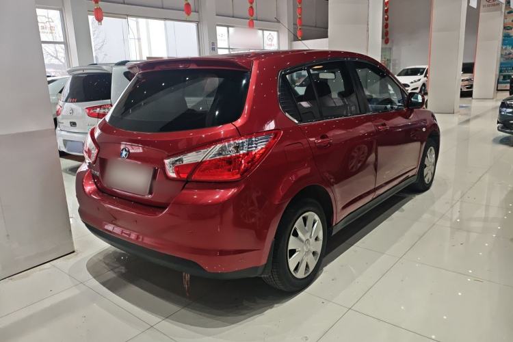Used Venucia R50 2016 1.6L Manual Elite Edition Rear Right 45 Deg