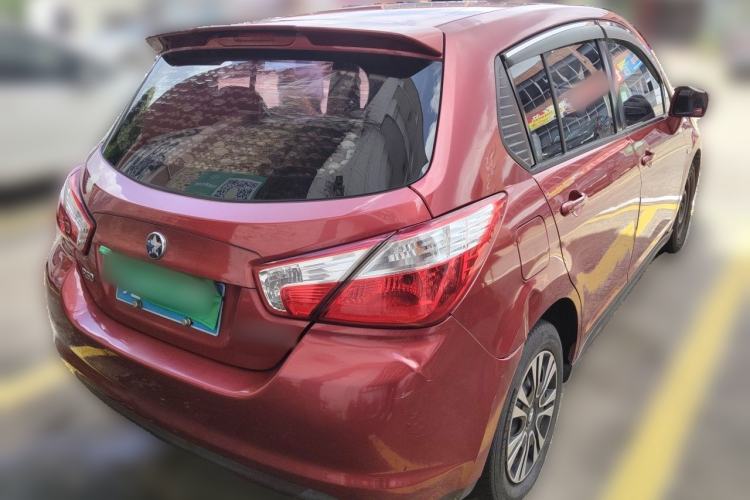 Used Venucia R50 2016 1.6L Automatic Elite Edition Rear Right 45 Deg