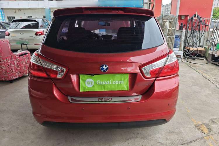Used Venucia R50 2016 1.6L Automatic Elite Edition Rear