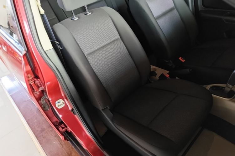 Used Venucia R50 2016 1.6L Automatic Elite Edition Right Front Seat