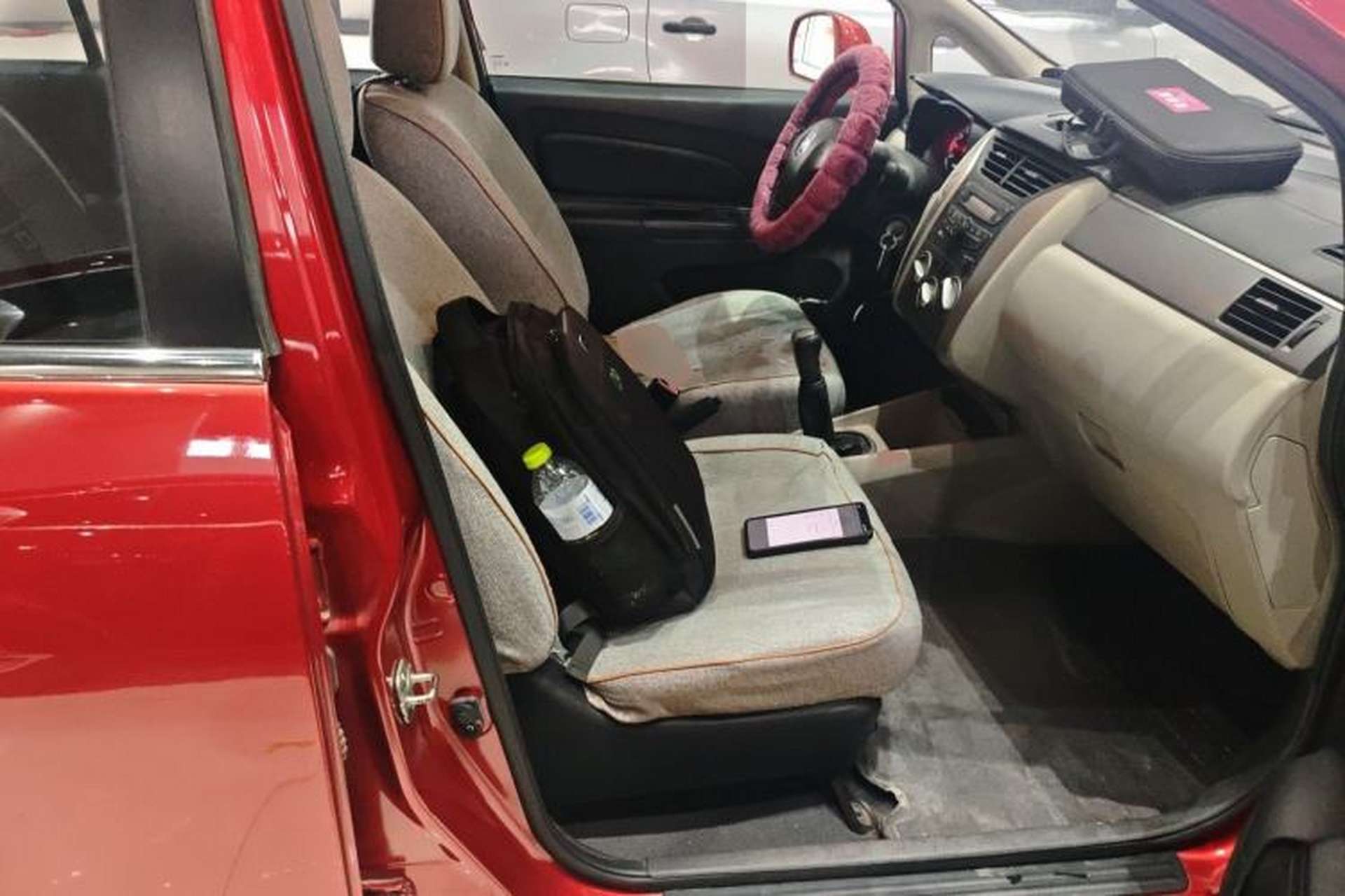 Used Venucia R50 2016 1.6L Manual Elite Edition Right Front Seat
