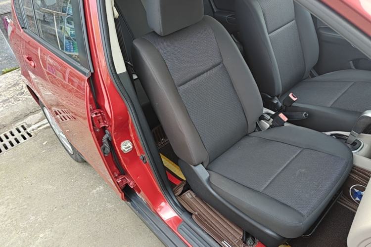 Used Venucia R50 2016 1.6L Automatic Elite Edition Right Front Seat