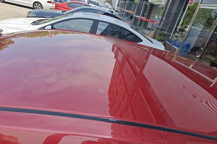 Used Venucia R50 2016 1.6L Automatic Elite Edition Roof
