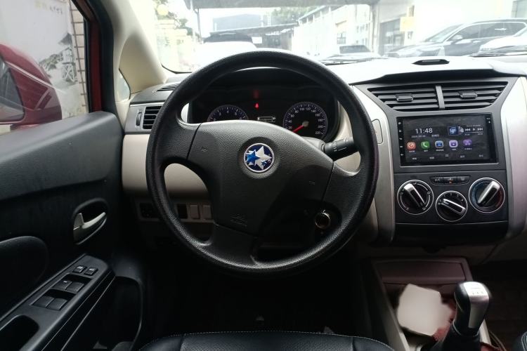 Used Venucia R50 2016 1.6L Manual Elite Edition Steering Wheel