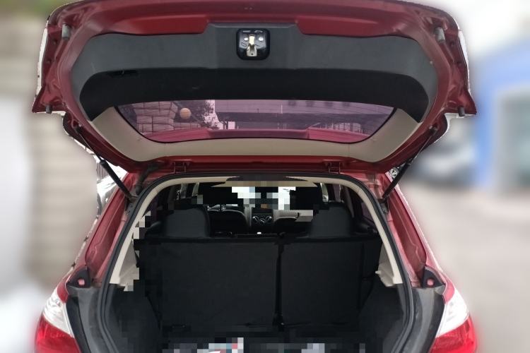Used Venucia R50 2016 1.6L Manual Elite Edition Trunk