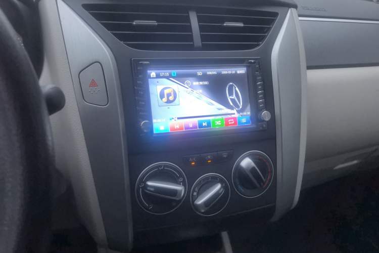 Used Venucia R50 2016 1.6L Automatic Elite Edition Audio And AC Panel