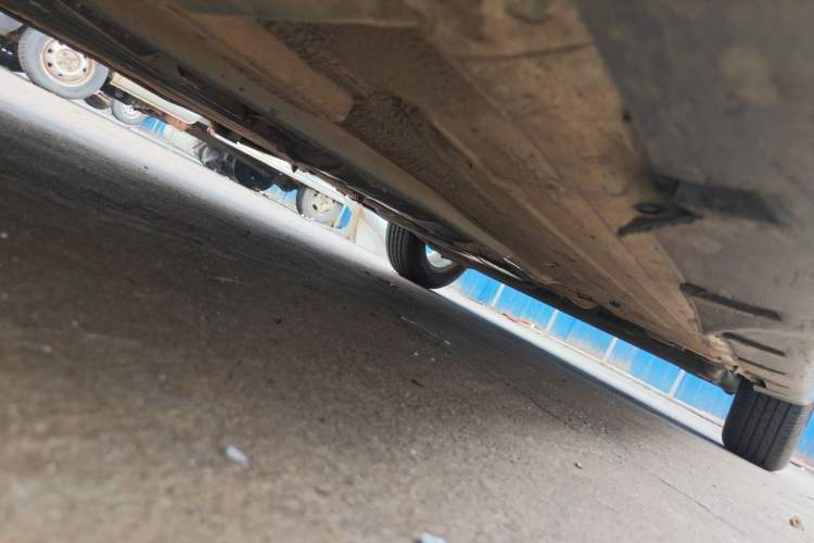 Used Venucia R50 2016 1.6L Manual Elite Edition Chassis Front Left