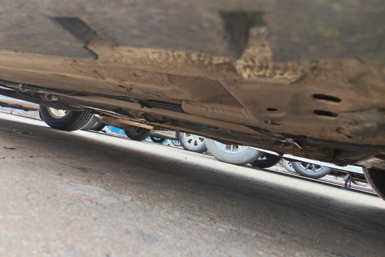 Used Venucia R50 2016 1.6L Manual Elite Edition Chassis Front Right