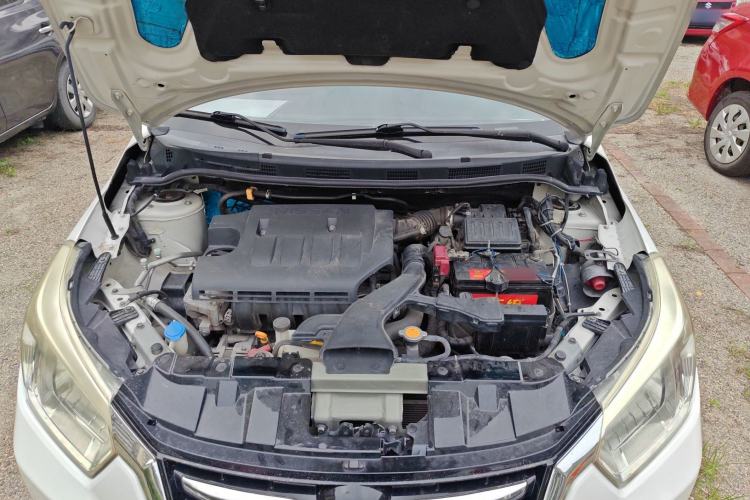 Used Venucia R50 2016 1.6L Automatic Elite Edition Engine Bay