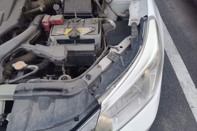 Used Venucia R50 2016 1.6L Manual Elite Edition Engine Bay Left