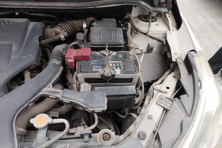 Used Venucia R50 2016 1.6L Automatic Elite Edition Engine Bay Left